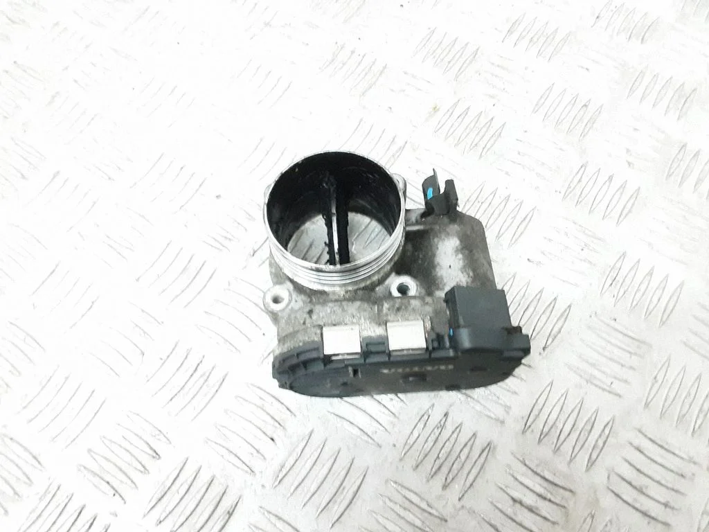 Throttle valve 8692720