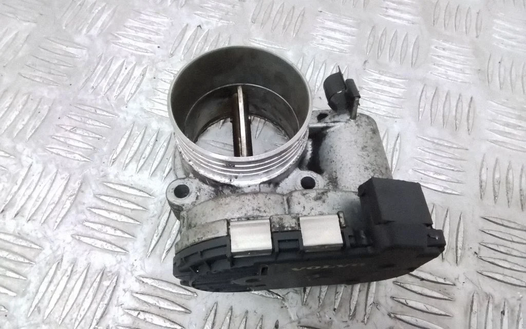 Throttle valve 8692720
