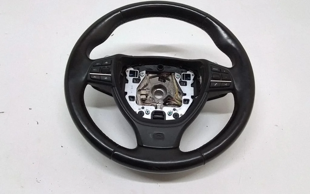 Steering wheel – BMW 7 Series F01 F02 F03 F04 (2008-2016)