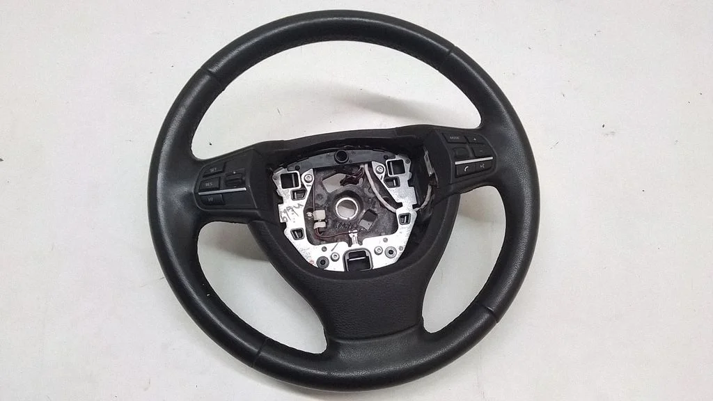 Steering wheel – BMW 7 Series F01 F02 F03 F04 (2008-2016)