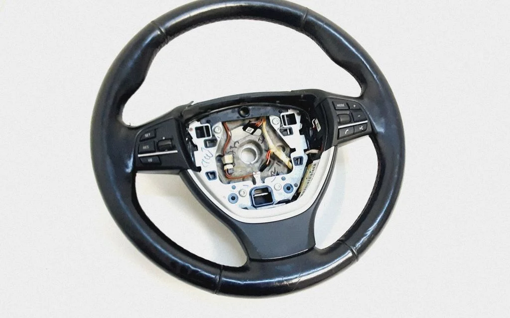 Steering wheel – BMW 7 Series F01 F02 F03 F04 (2008-2016)