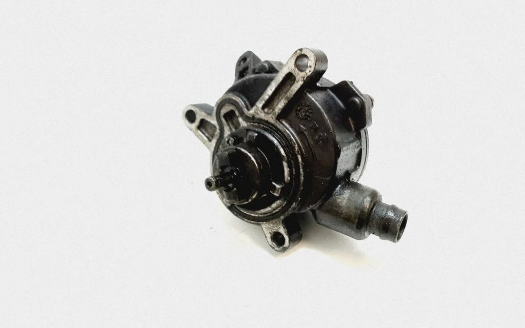 Vacuum pump 30731825