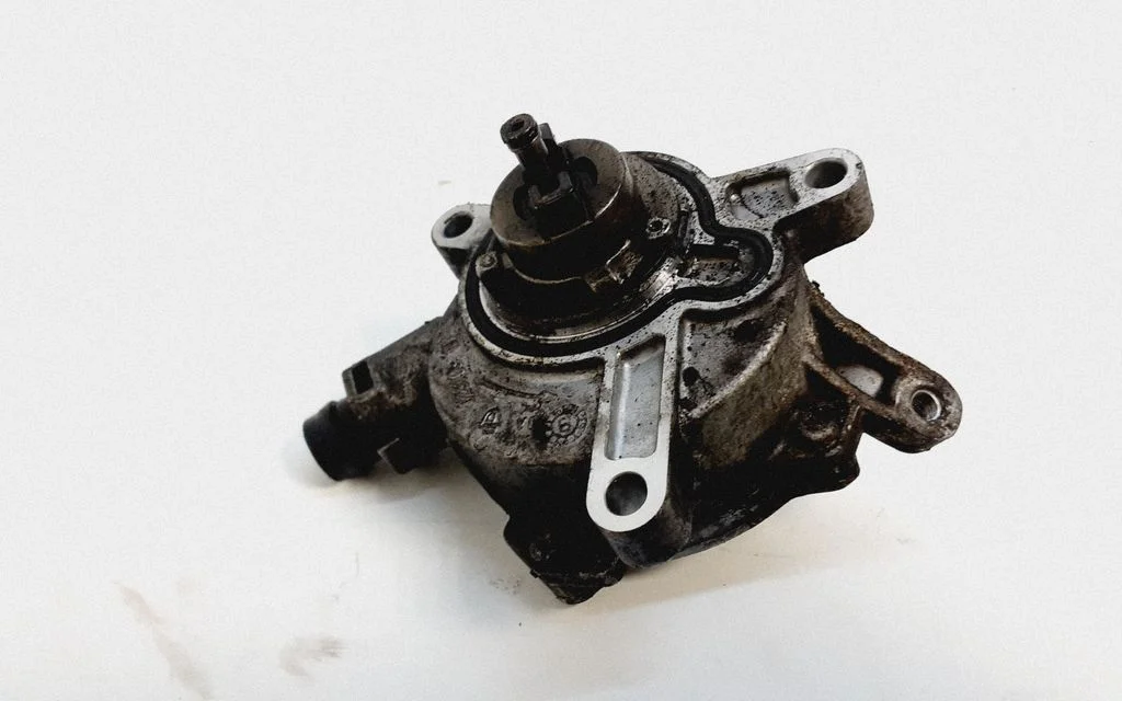 Vaakumpump – Volvo XC70 (2008-2013)