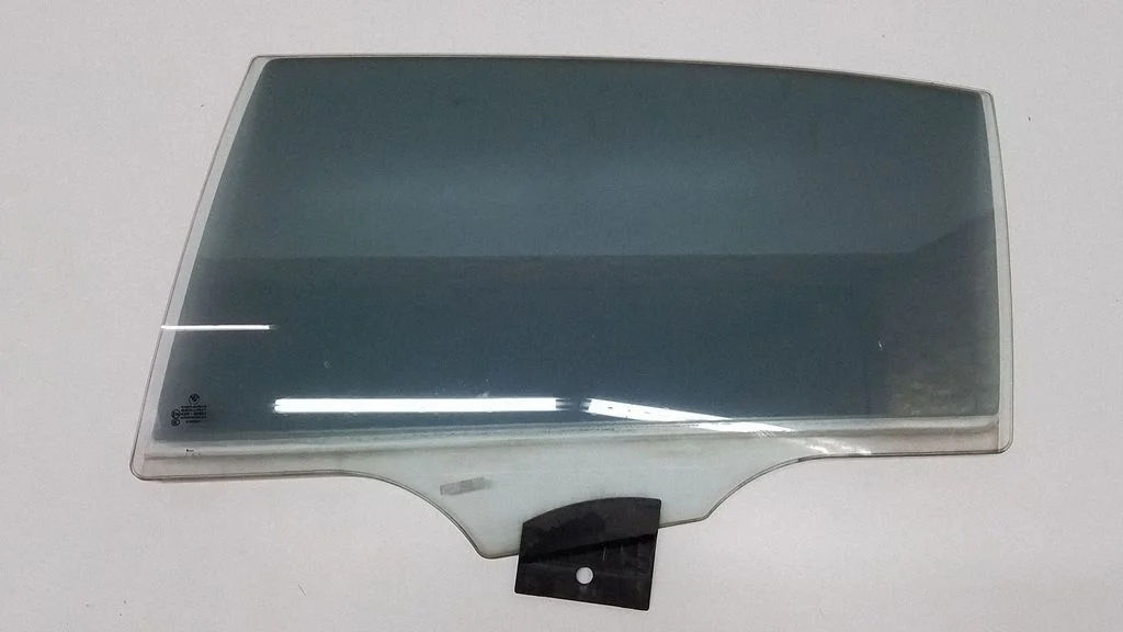 Rear door window glass – BMW 7 Series F01 F02 F03 F04 (2008-2016)
