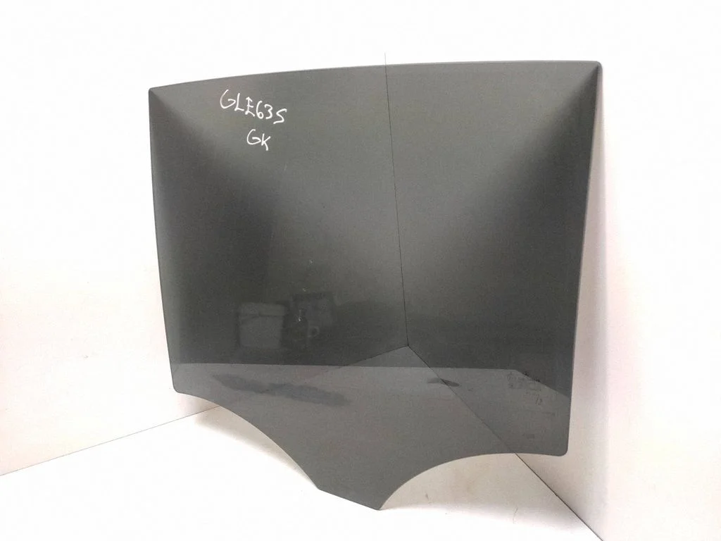 Rear door window glass 43R009545