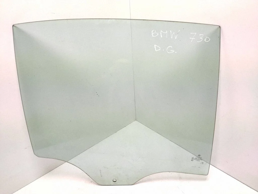 Rear door window glass 43R001605