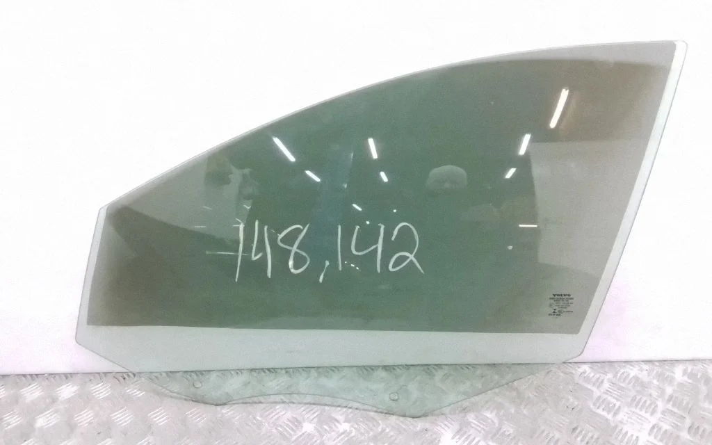 Front door window glass four-door – Volvo XC60 (2017-)