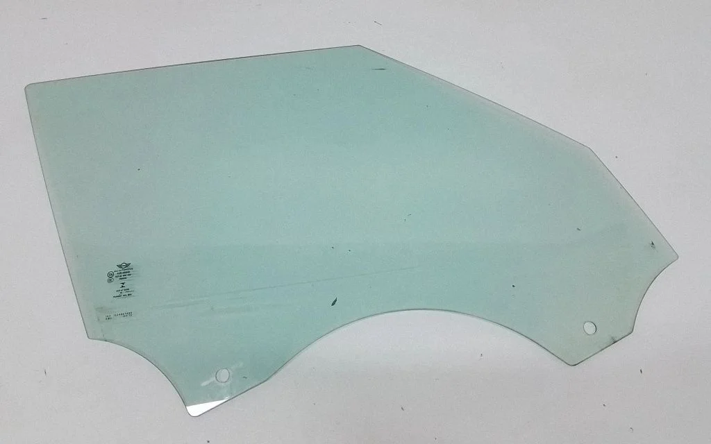 Front door window glass four-door – Mini Cooper Countryman F60 (2017-)