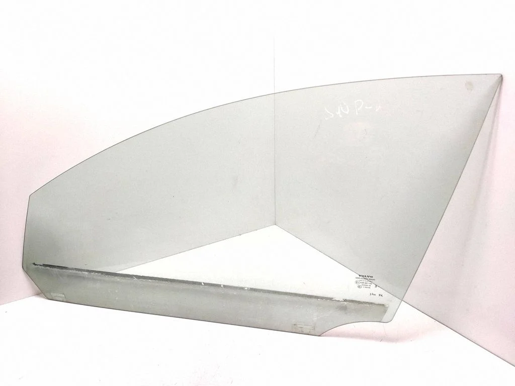 Front door window glass four-door 43R001106