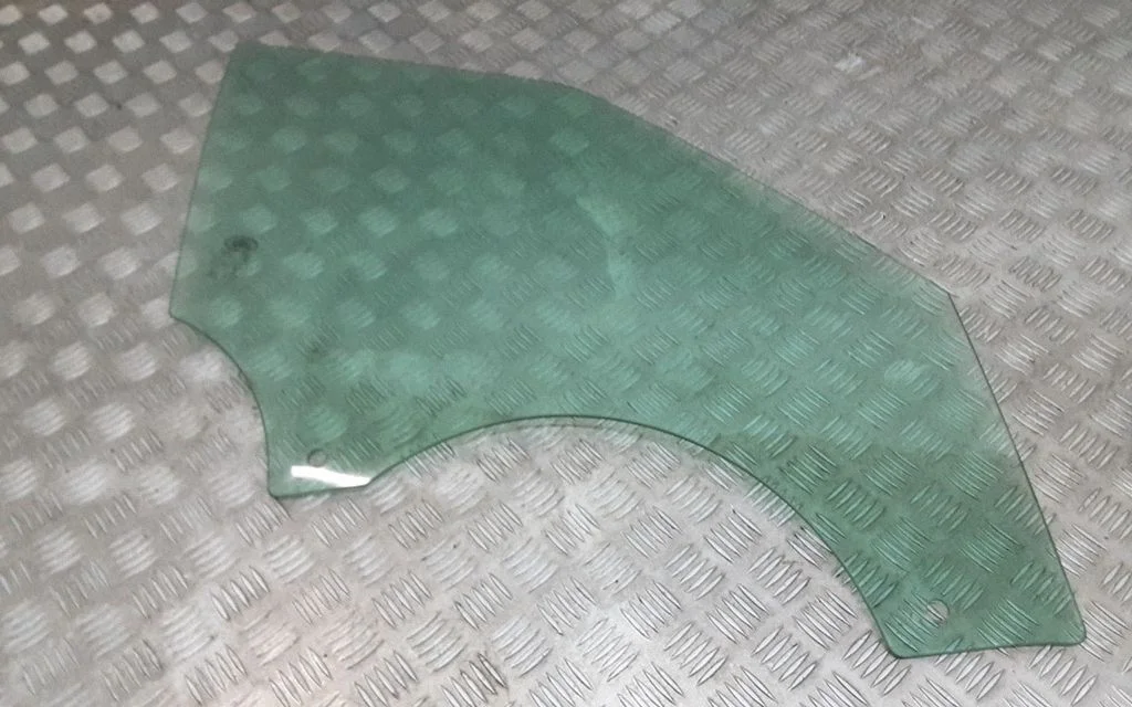 Front door window glass four-door – Land Rover Range Rover Evoque L551 (2018-)