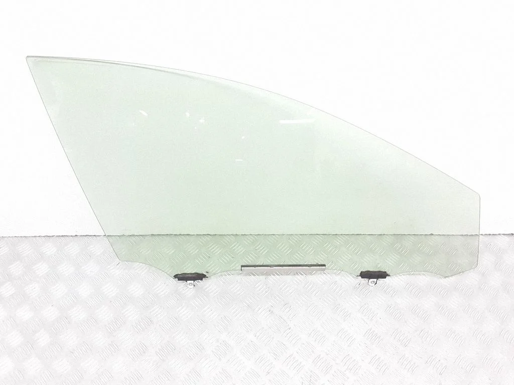 Front door window glass four-door 43R00034