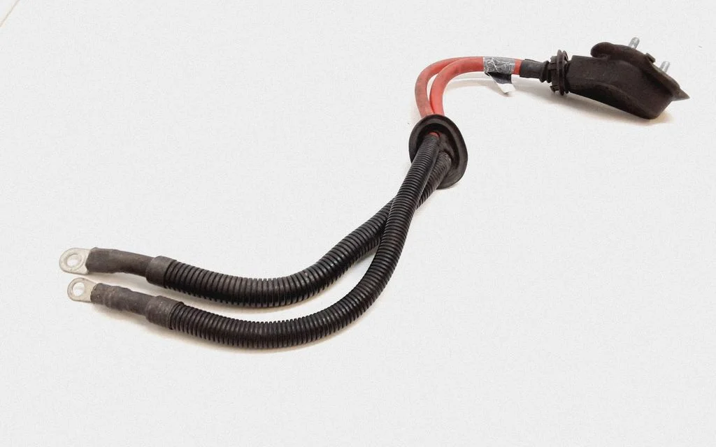 Positive cable (battery) – BMW 7 Series E65 E66 (2001-2008)