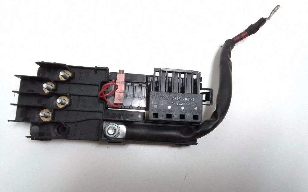 Positive cable (battery) – Mercedes-Benz S-Class W220 (1998-2006)