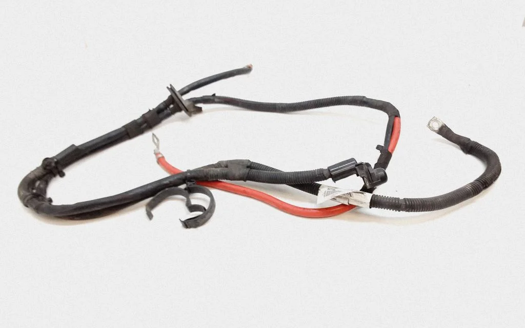 Positive cable (battery) – Volvo V70 (2008-2013)