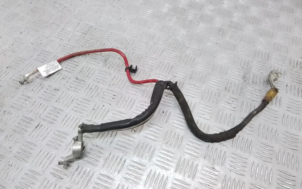 Positive cable (battery) – Volkswagen Atlas (2017-)