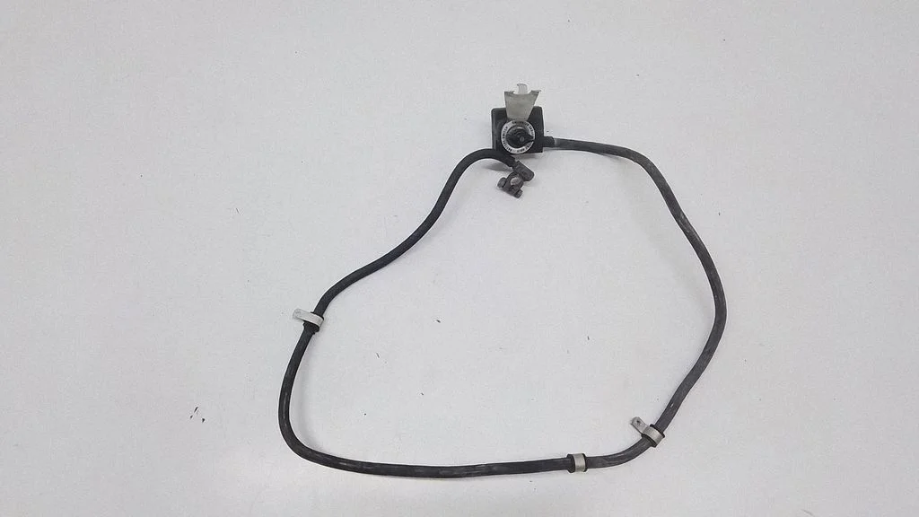Positive cable (battery) – Rolls-Royce Silver Spur (1980-1998)
