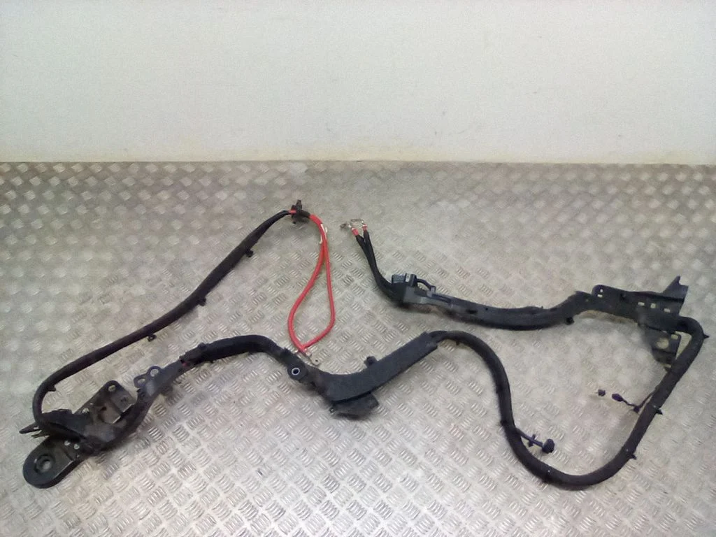 Positive cable (battery) – Volvo XC90 (2014-)