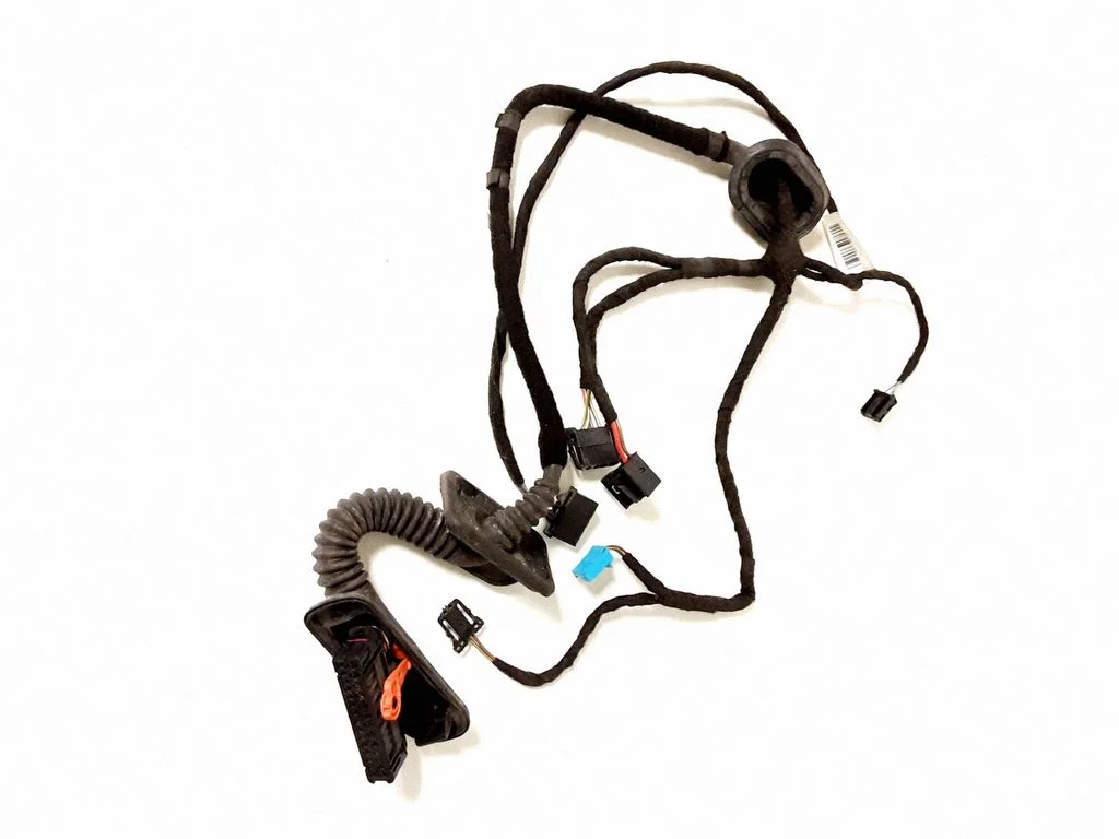 Rear door wiring loom – Volkswagen Passat CC (2008-2016)