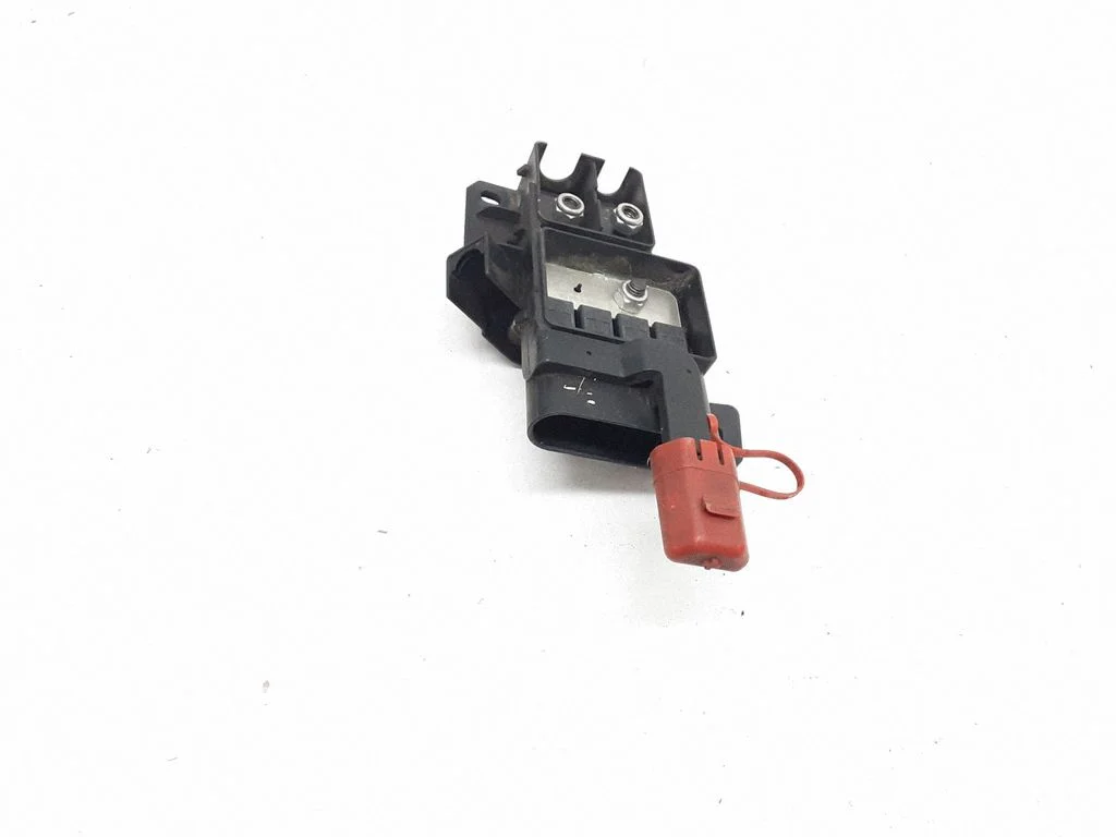 Positive wiring loom – BMW 5 Series E60 E61 (2004-2010)