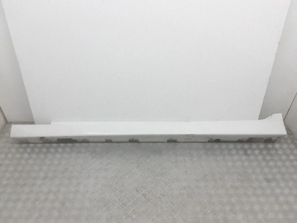 Sill 7207093