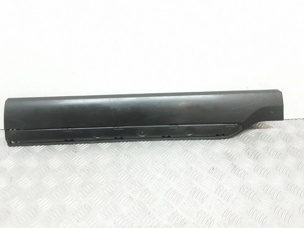 Rear door trim (molding) – Volvo XC90 (2014-)