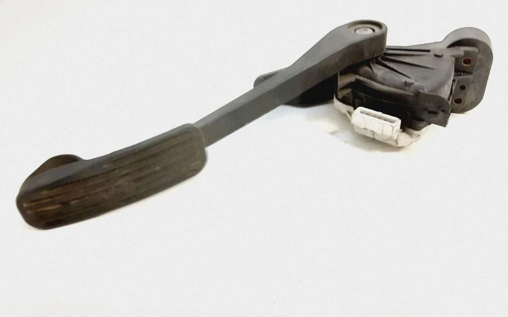 Accelerator throttle pedal 30748753