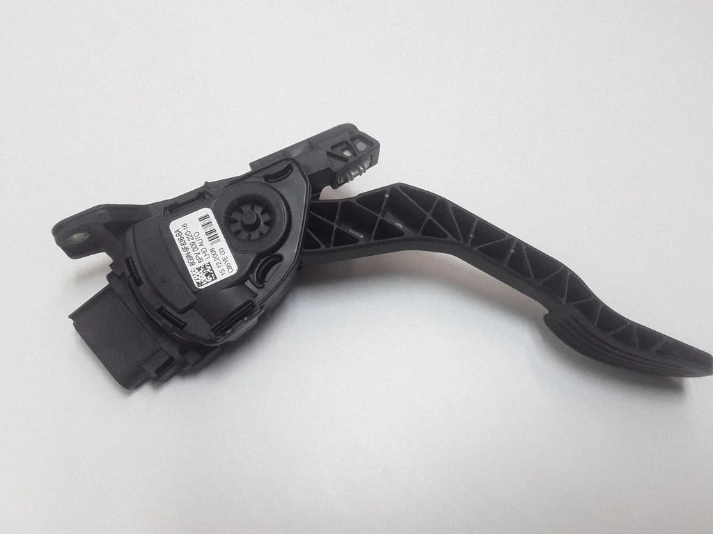 Gaasipedaal – Volvo XC60 (2009-2013)