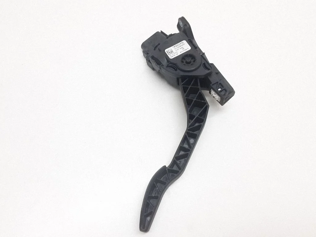 Accelerator throttle pedal – Volvo XC60 (2009-2013)