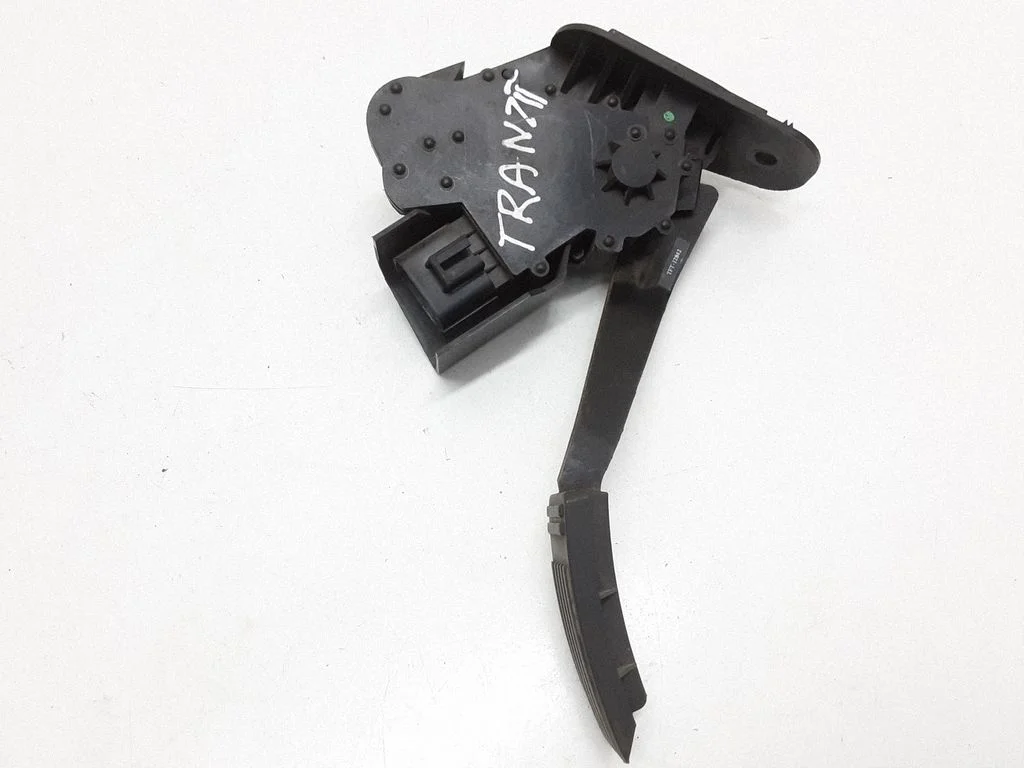 Accelerator throttle pedal YC159F836BC