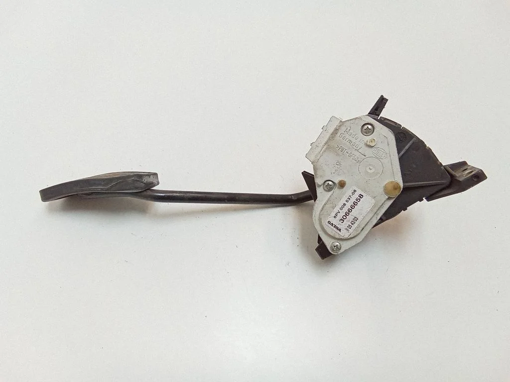 Accelerator throttle pedal 30666658