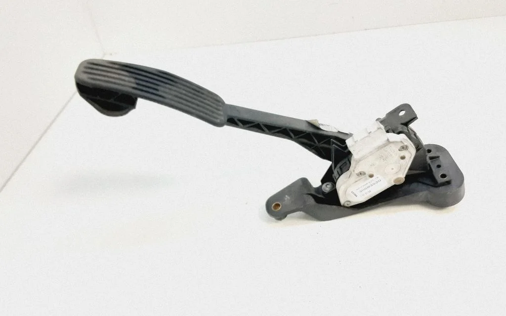 Accelerator throttle pedal 30683520
