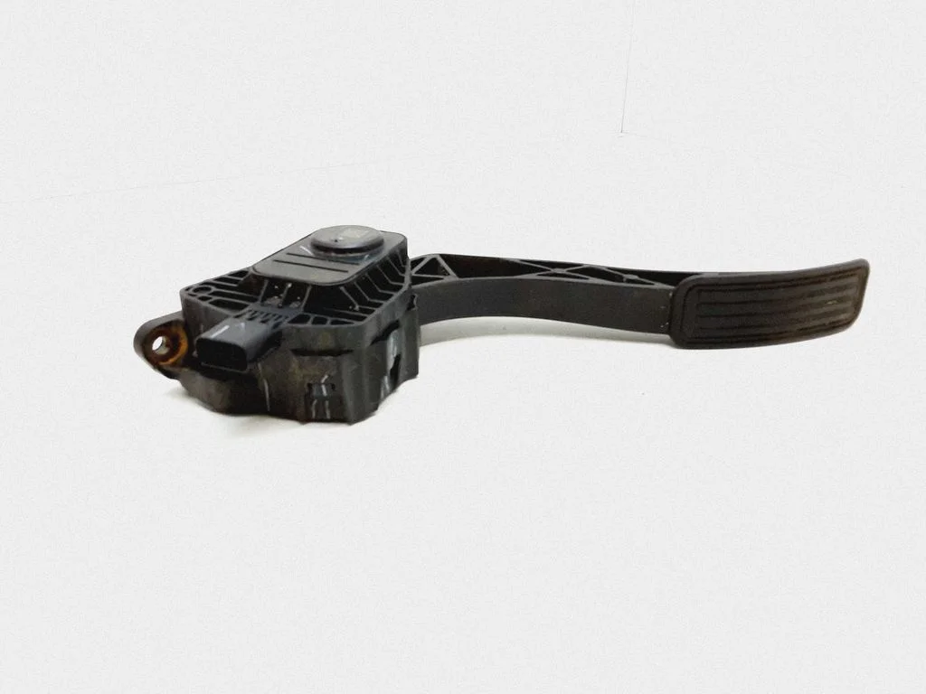 Accelerator throttle pedal DG9C9F836AC