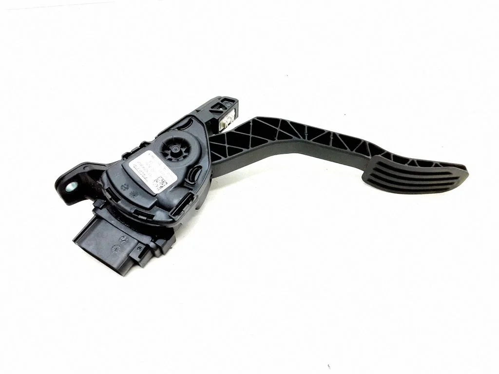 Accelerator throttle pedal – Volvo XC60 (2009-2013)