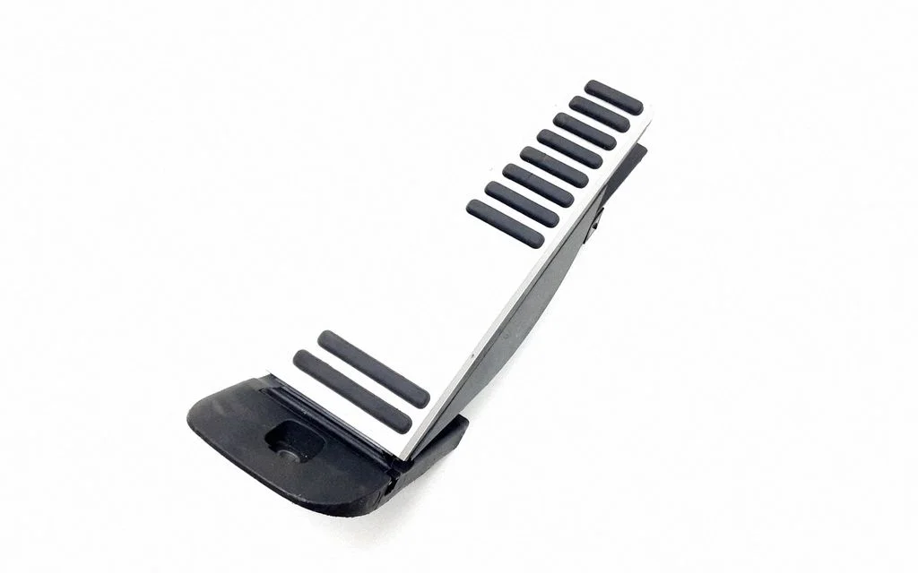 Accelerator throttle pedal 31489766