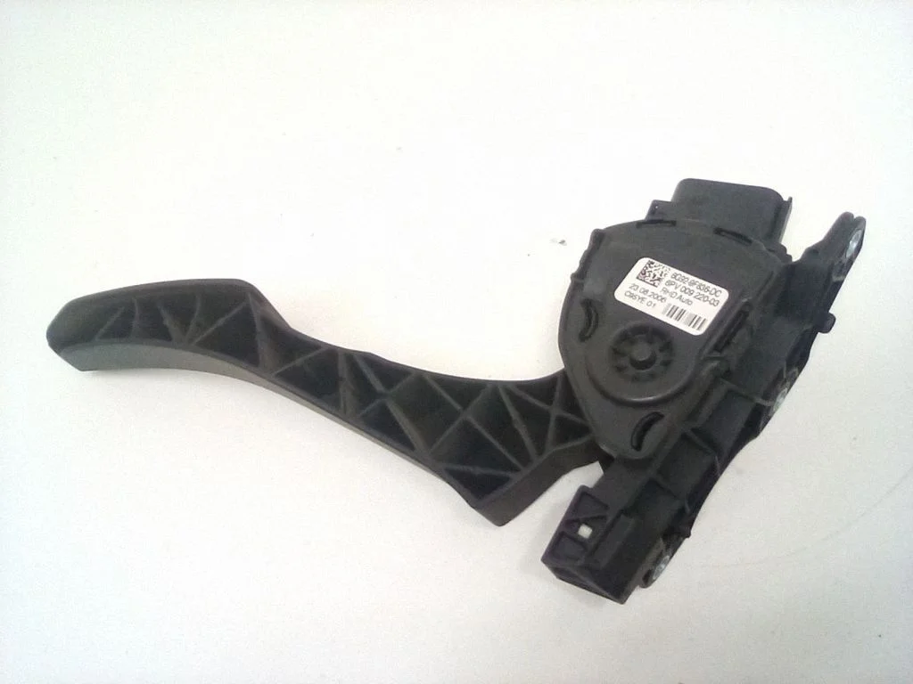 Accelerator throttle pedal – Volvo S80 (2007-2013)
