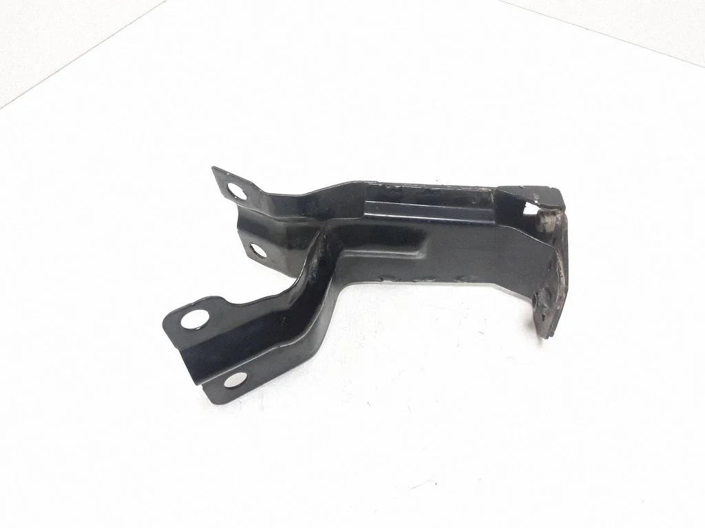 Radiator support slam panel bracket – Volvo XC70 (2008-2013)