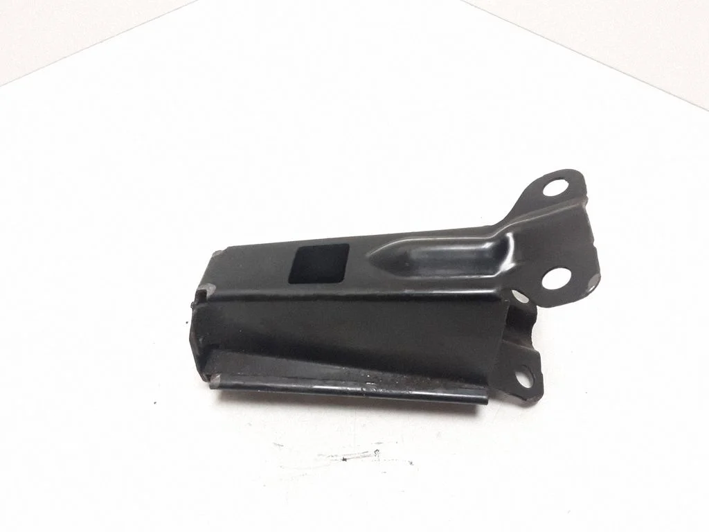 Radiator support slam panel bracket – Volvo S80 (2007-2013)