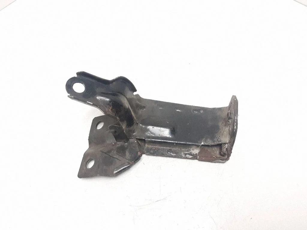 Radiator support slam panel bracket – Volvo XC60 (2009-2013)