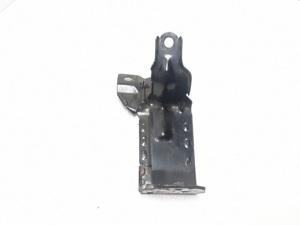 Radiator support slam panel bracket – Volvo XC60 (2009-2013)