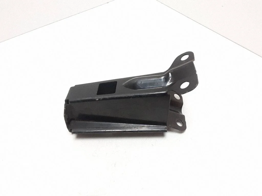 Radiator support slam panel bracket – Volvo S80 (2007-2013)