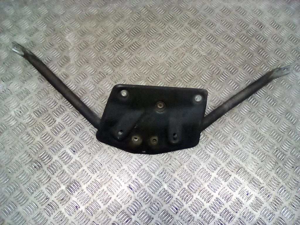 Radiator support slam panel bracket – BMW 5 Series GT F07 (2010-2017)