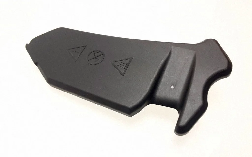 Fuse box cover – BMW 5 Series G30 G31 G38 (2016-)