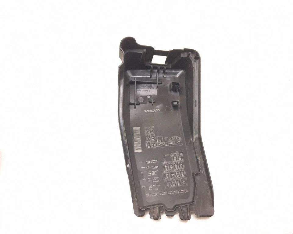 Fuse box cover – Volvo XC60 (2009-2013)