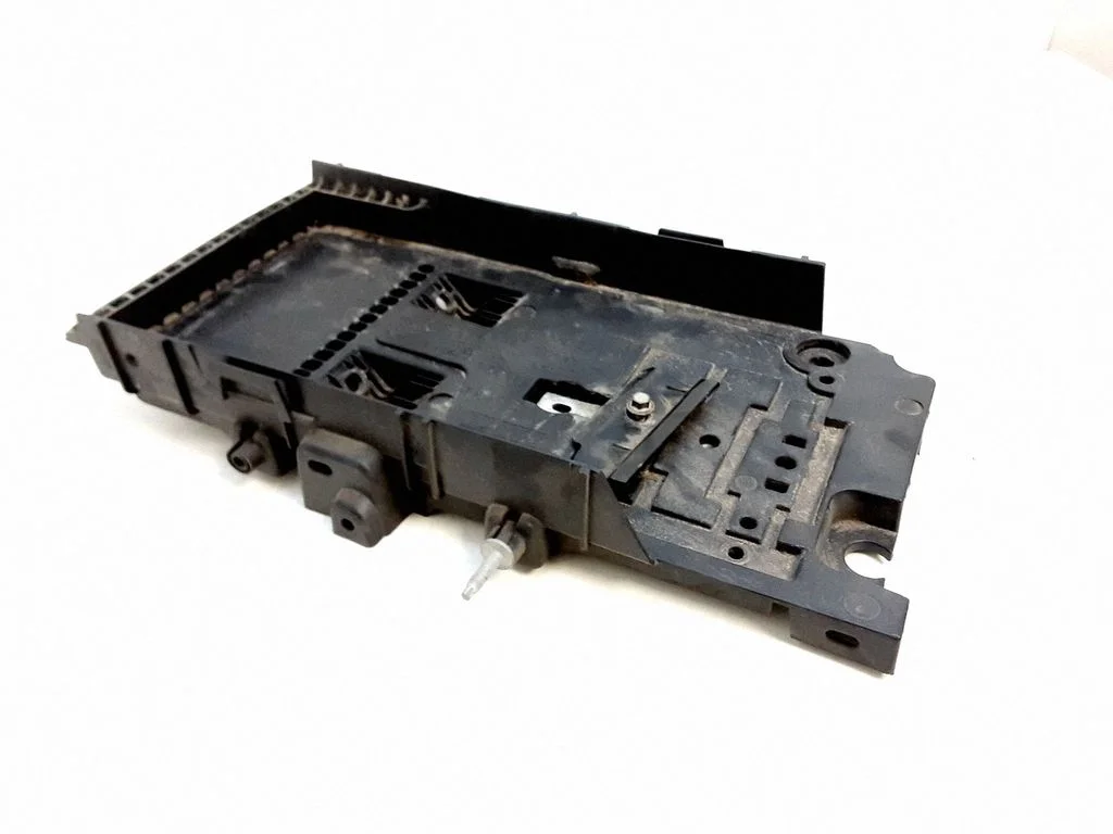 Battery tray – Ford Fusion II (2013-)