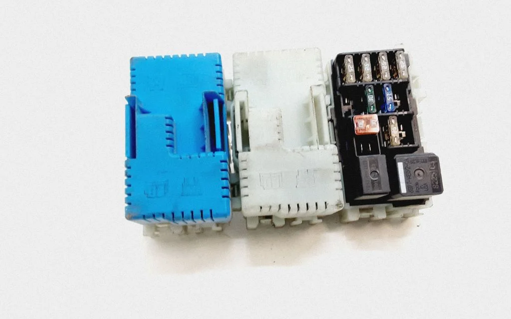 Drošinātāju bloks 6G9T14K131AA