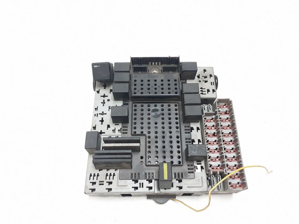 Fuse module 08696040