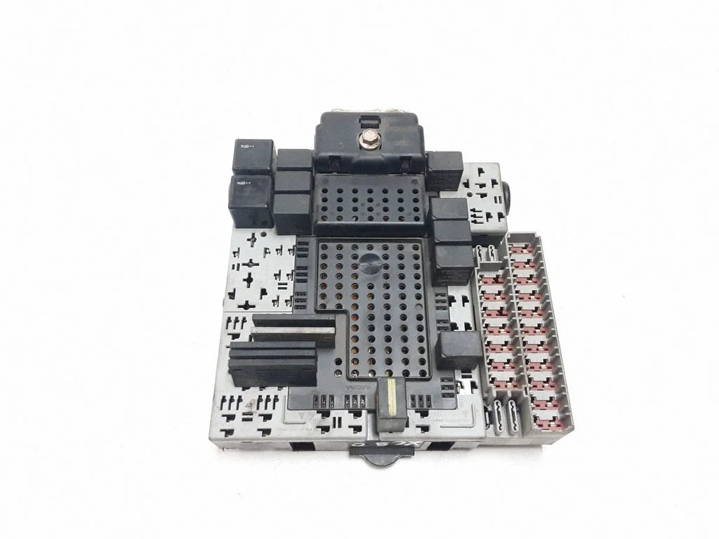 Fuse module 08696040