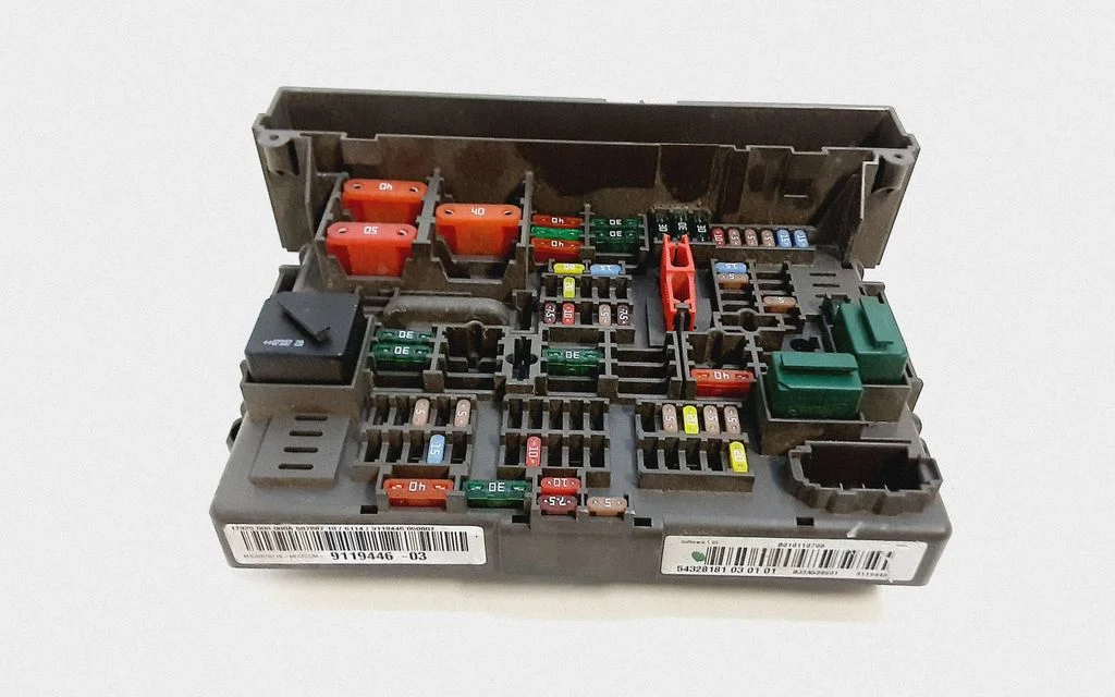 Fuse module – BMW 1 Series E81 E87 (2004-2011)