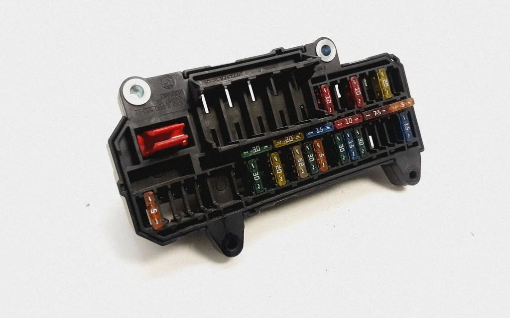 Fuse module – BMW 7 Series E65 E66 (2001-2008)