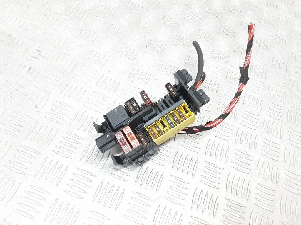 Fuse module – Mercedes-Benz GLC-Class C253 (2016-)